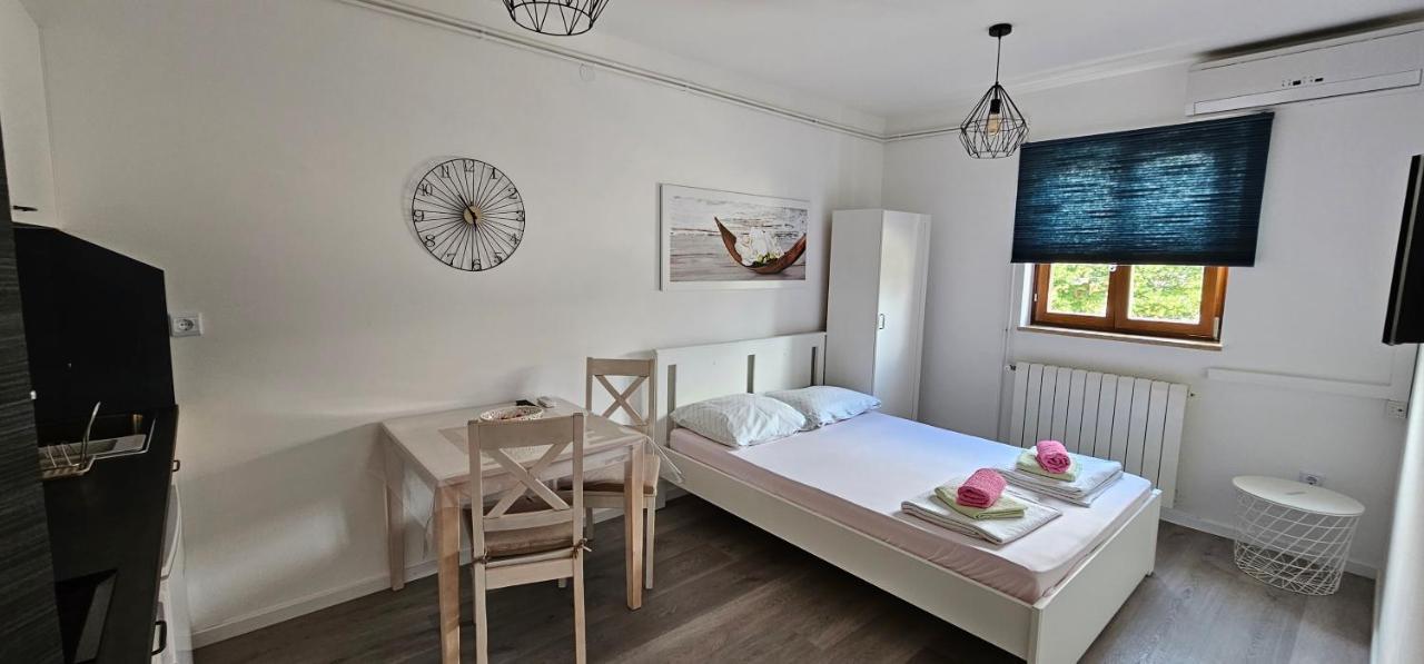 Apartment Vesna Novi Vinodolski Exteriör bild